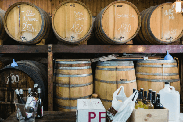 Drink Wine from the barrel Barcelona wine bar, Bodega Maestrazgo! Drink Wine from the barrel Barcelona wine bar, Bodega Maestrazgo!